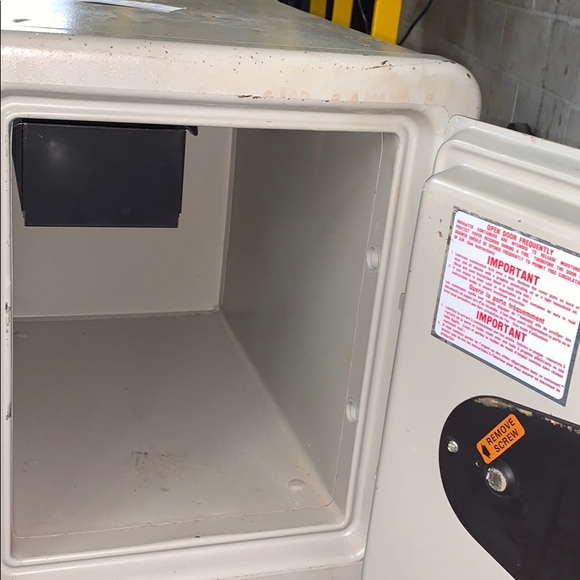 Safe - Picture 2 of 2